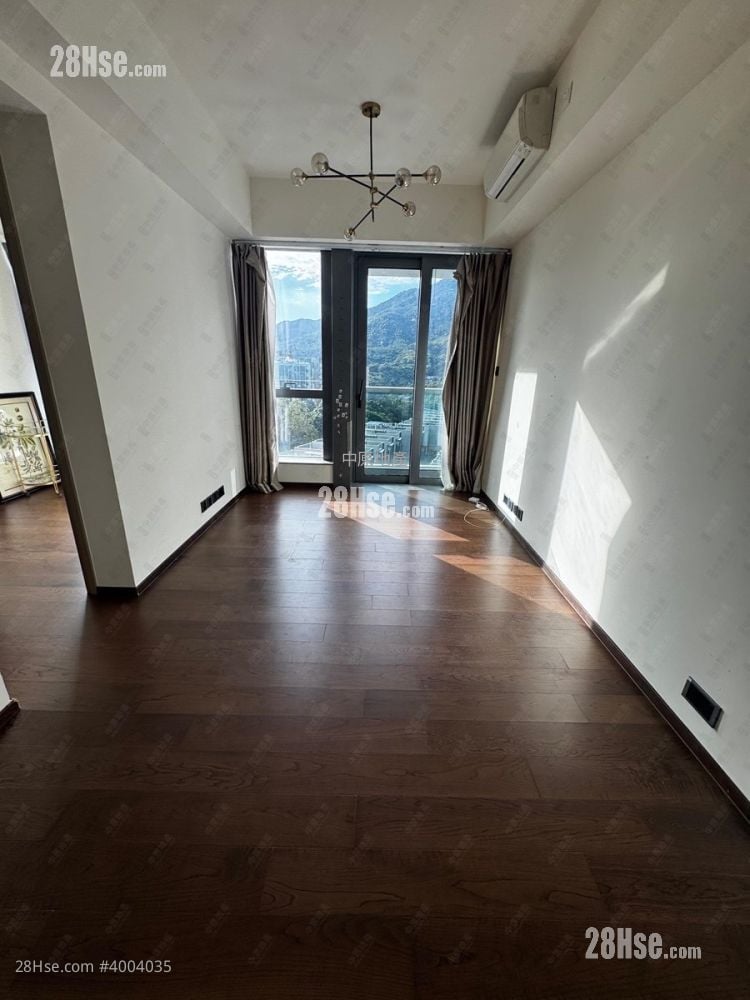 Le Pont Sell 2 Bedrooms , 1 Bathroom 517 ft² ( 48.0 m² )