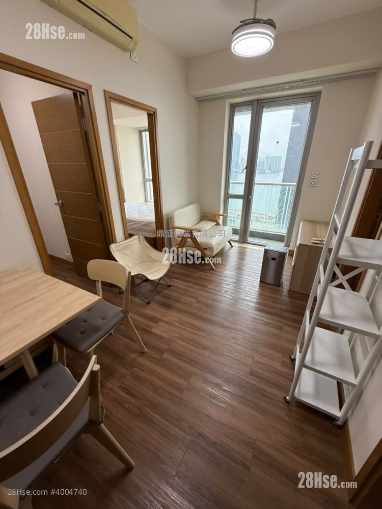 The Java Rental 2 Bedrooms , 1 Bathroom 344 ft² ( 32.0 m² )