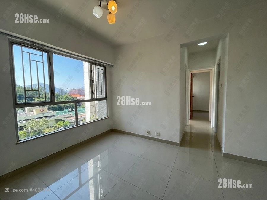 Fanling Town Center Sell 3 Bedrooms , 1 Bathroom 454 ft² ( 42.2 m² )