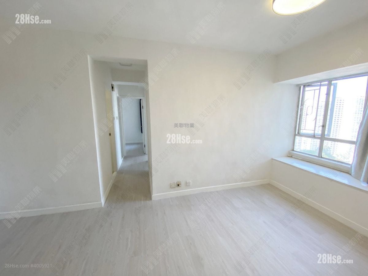 Fanling Centre Sell 3 Bedrooms , 1 Bathroom 513 ft² ( 47.7 m² )