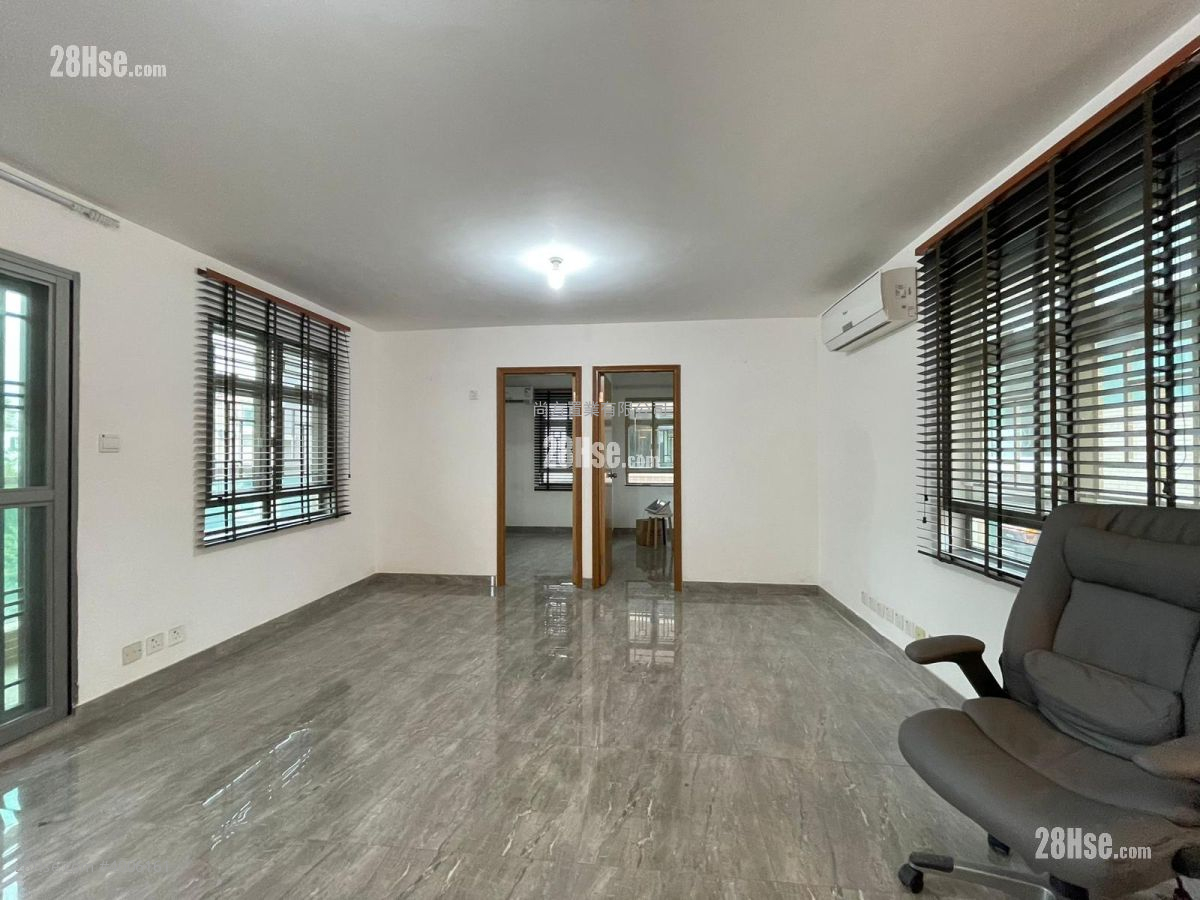 Village Rental 3 Bedrooms , 1 Bathroom 700 ft² ( 65.0 m² )