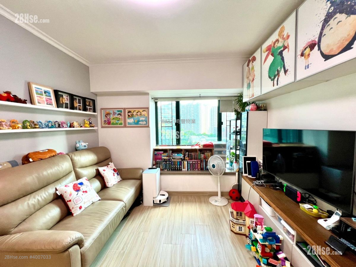 Dawning Views Sell 3 Bedrooms , 2 Bathrooms 578 ft² ( 53.7 m² )