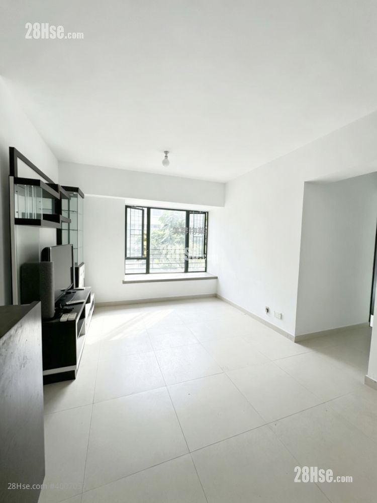 Dawning Views Sell 3 Bedrooms , 2 Bathrooms 578 ft² ( 53.7 m² )