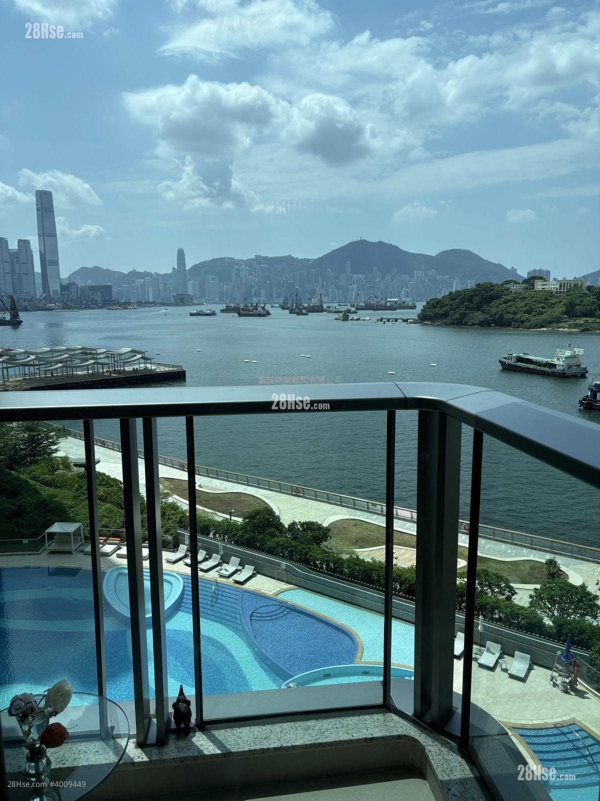 Koko Hills Rental 3 Bedrooms , 3 Bathrooms 899 ft² ( 83.5 m² )