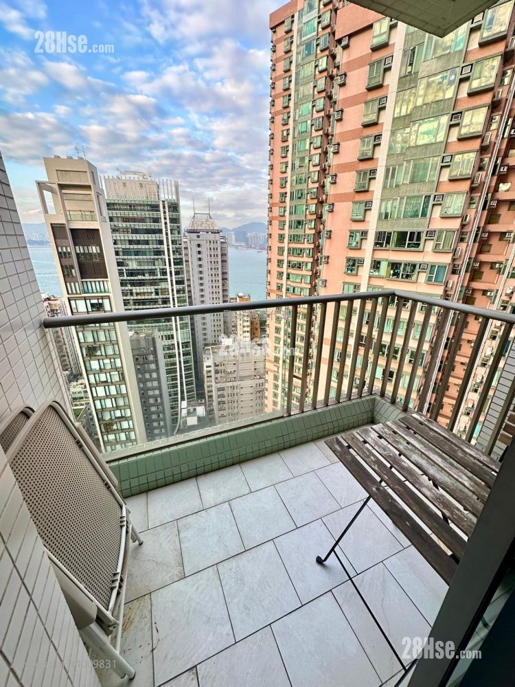 One Pacific Heights Sell 2 Bedrooms , 1 Bathroom 568 ft² ( 52.8 m² )