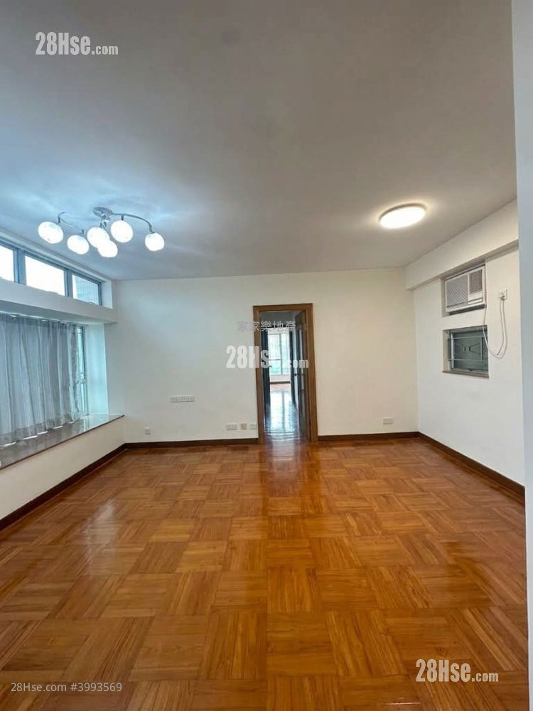 Belair Monte Rental 3 Bedrooms , 1 Bathroom 706 ft² ( 65.6 m² )