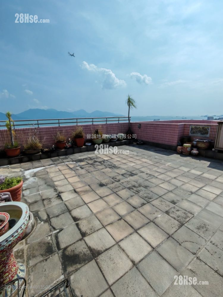 Peridot Court Sell 4 Bedrooms , 3 Bathrooms 1,852 ft² ( 172.1 m² )