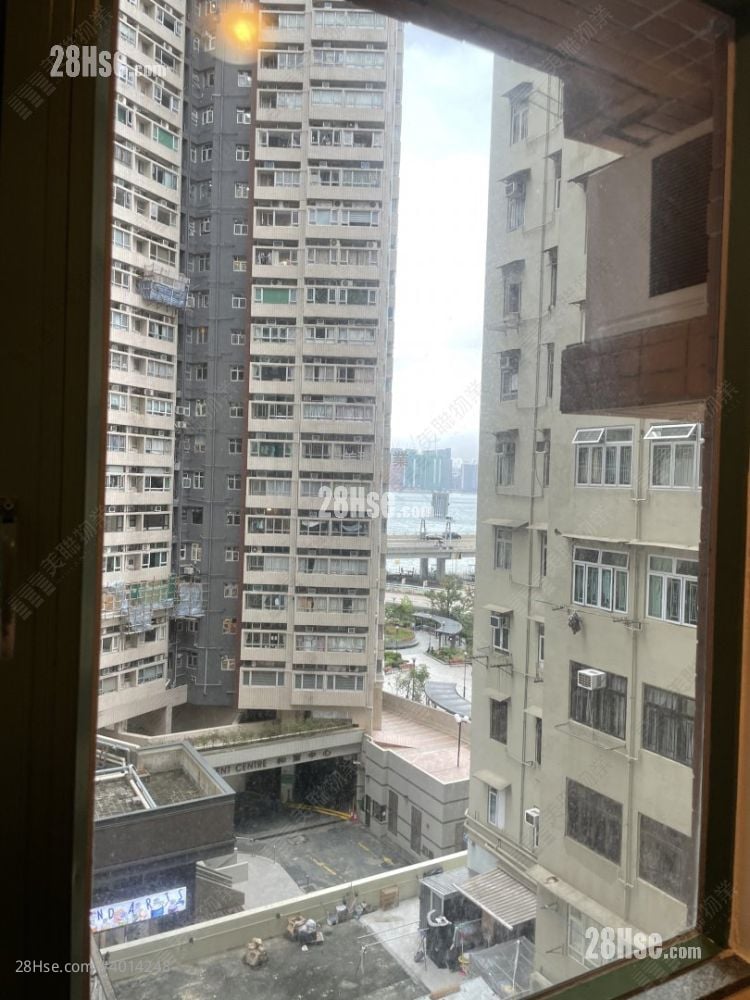 Fortune Court Sell 3 Bedrooms , 1 Bathroom 437 ft² ( 40.6 m² )