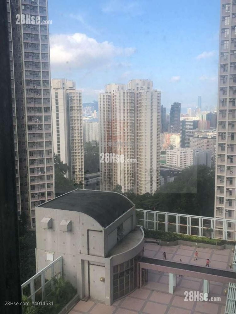Hong Yat Court Sell 3 Bedrooms , 2 Bathrooms 650 ft² ( 60.4 m² )